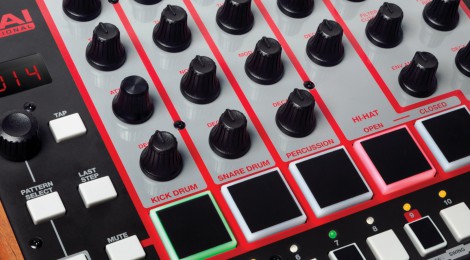 AKAIから199ドルのアナログリズムマシンRhythm Wolfが登場