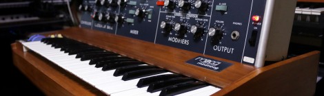 ミクの日に夢が叶った! Minimoog Model D到着。