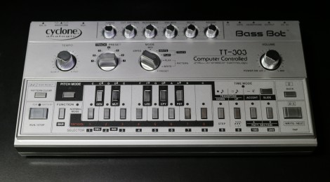 Cyclone Analogic TT-303とAIRA TB-3を比べてみた