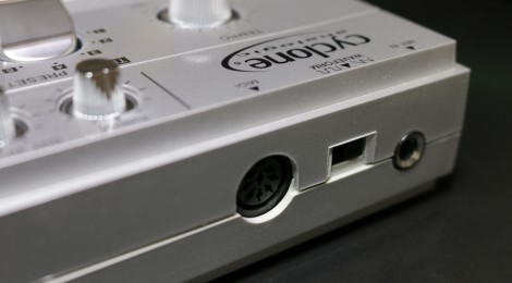 Cyclone Analogic TT-303 背面1